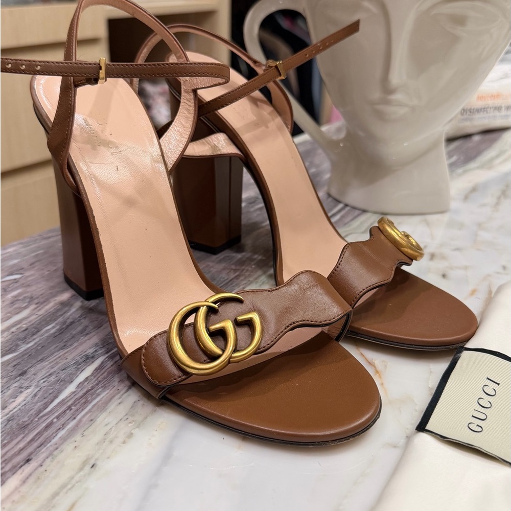 Gucci Marmont sandal heels 38.5